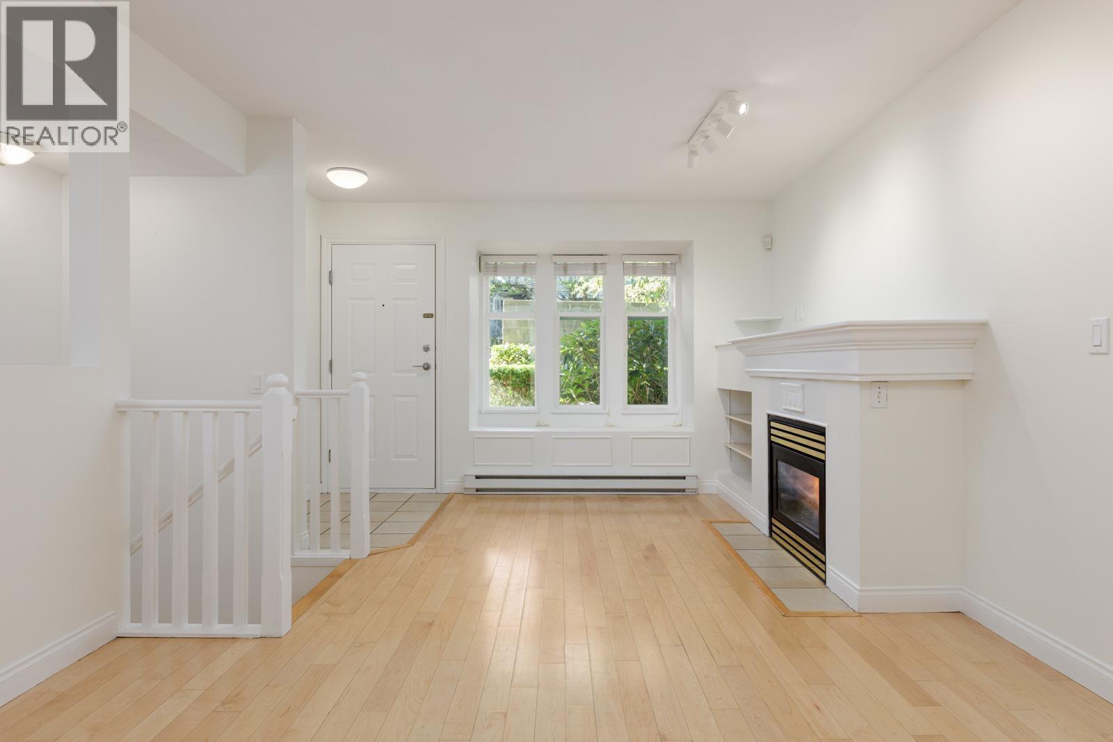 Property image for 5 7238 18TH AVENUE|Burnaby, British Columbia V3N1H3