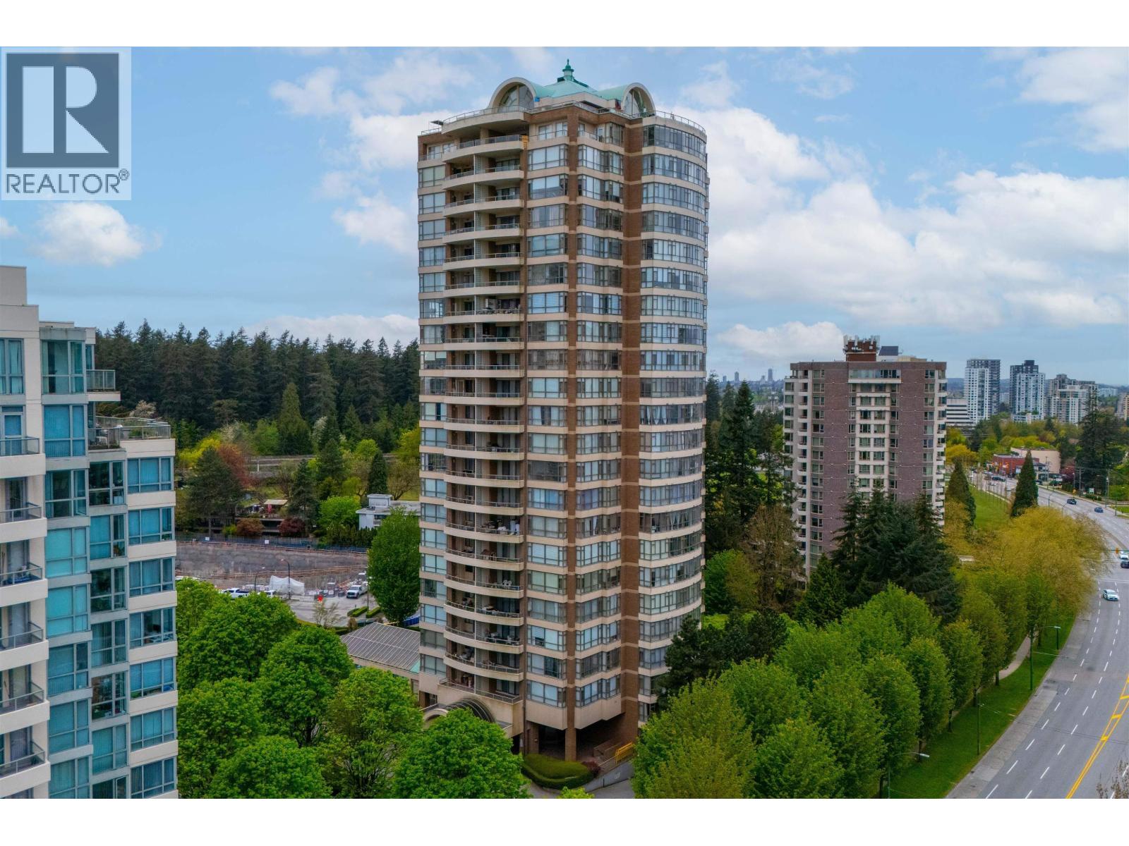 1001 5885 OLIVE AVENUE|Burnaby, British Columbia V5H4N8