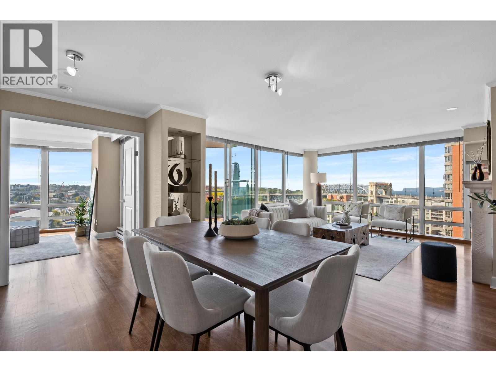 1301 1501 HOWE STREET|Vancouver, British Columbia V6Z2P8