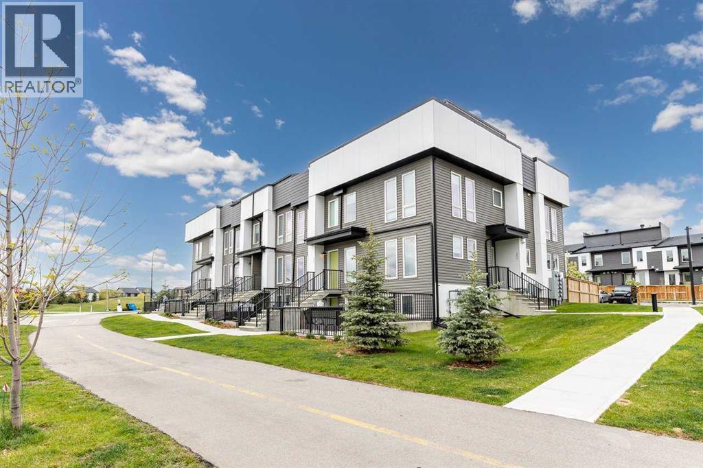 420 Seton Circle SE|Calgary, Alberta T3M3H1