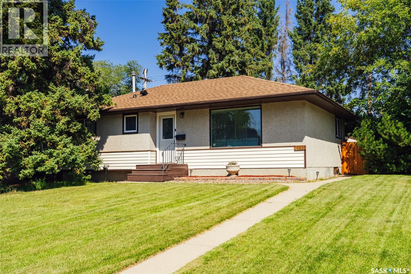 Property image for 1125 Wilson CRESCENT|Saskatoon, Saskatchewan S7J2M7