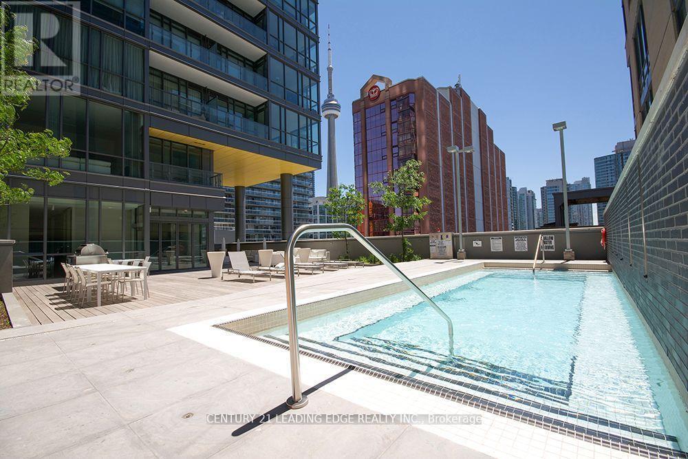 Property image for 405 - 8 CHARLOTTE STREET|Toronto (Waterfront Communities), Ontario M5V0K4