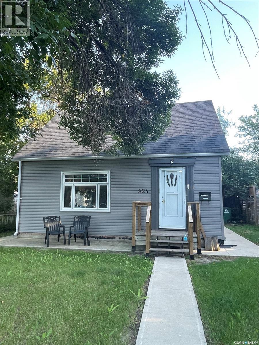 Property image for 824 8TH STREET E|Saskatoon, Saskatchewan S7H0R6