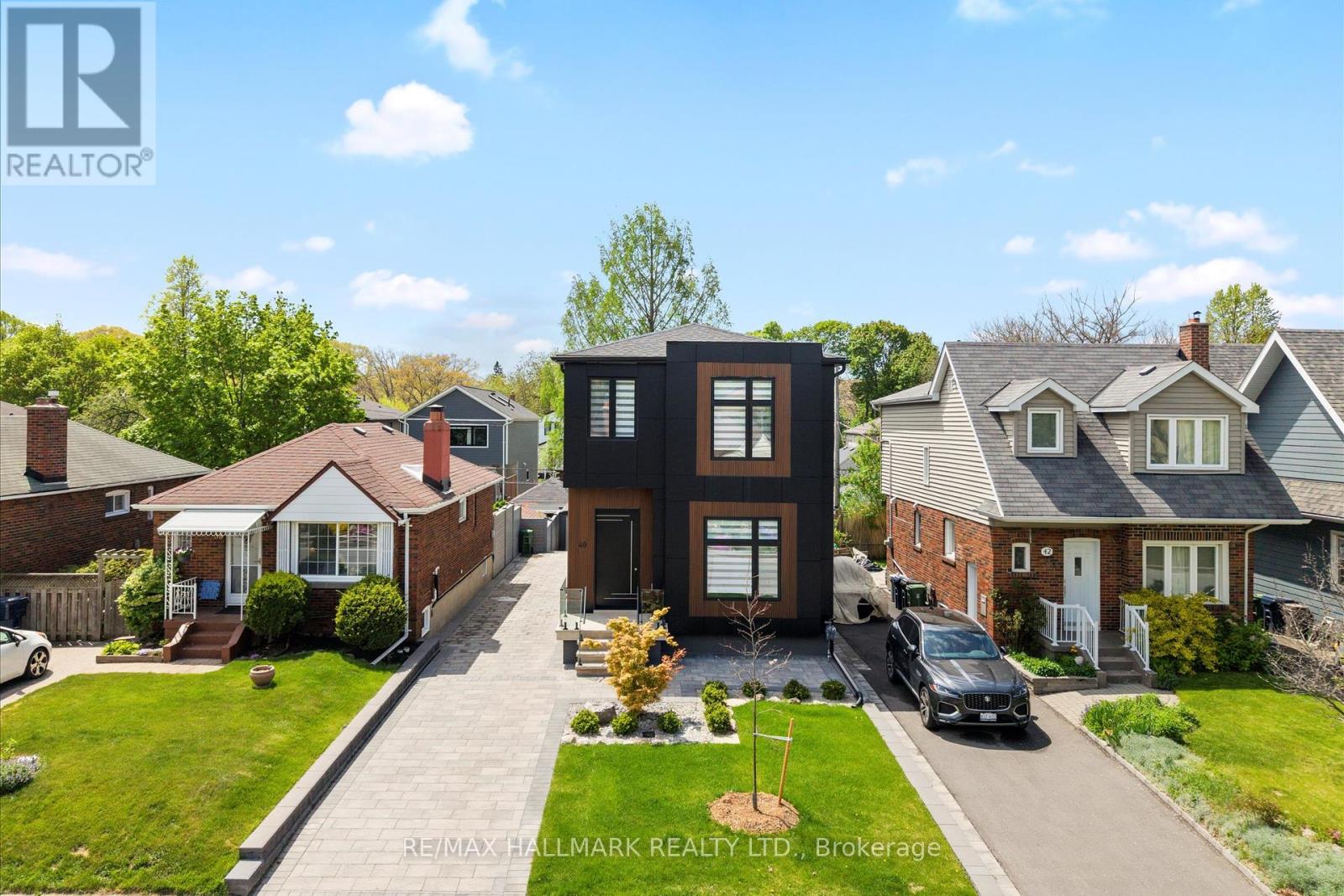 Property image for 40 MANDERLEY DRIVE|Toronto (Birchcliffe-Cliffside), Ontario M1N3E7