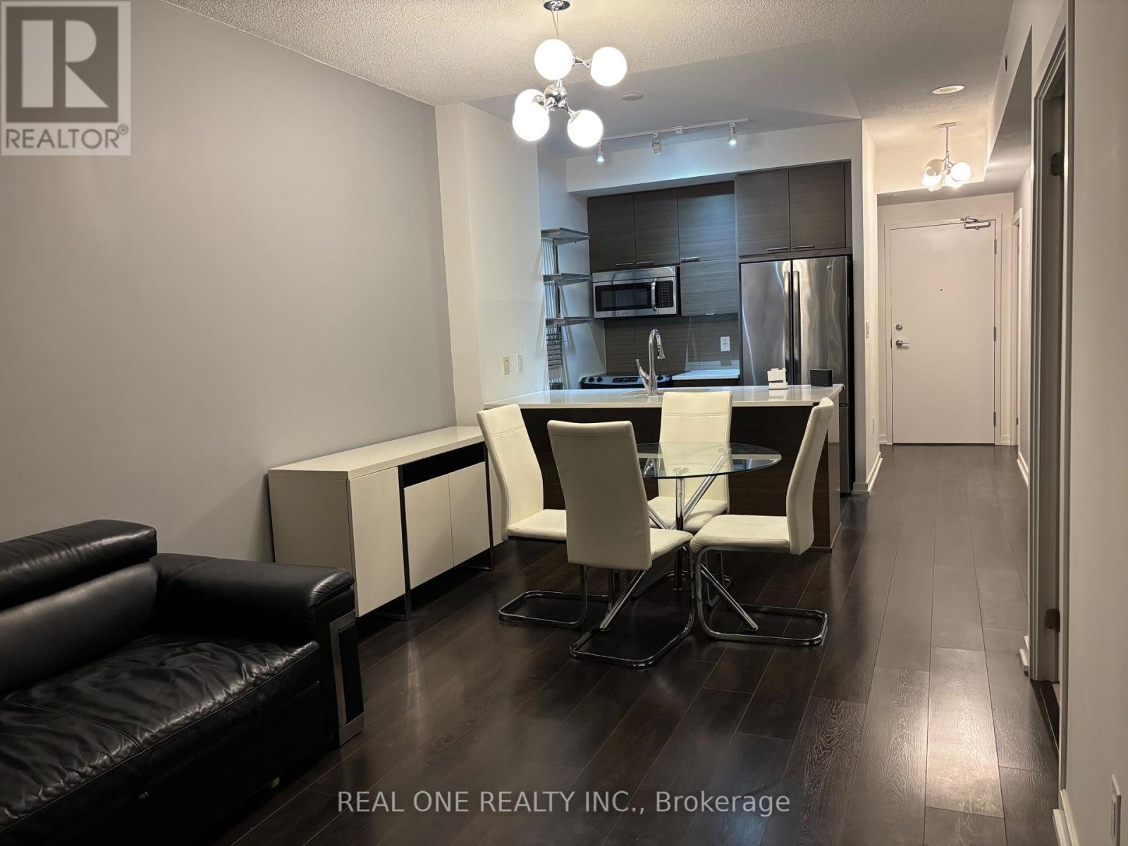 1310 - 66 FOREST MANOR ROAD|Toronto (Henry Farm), Ontario M2J0B7