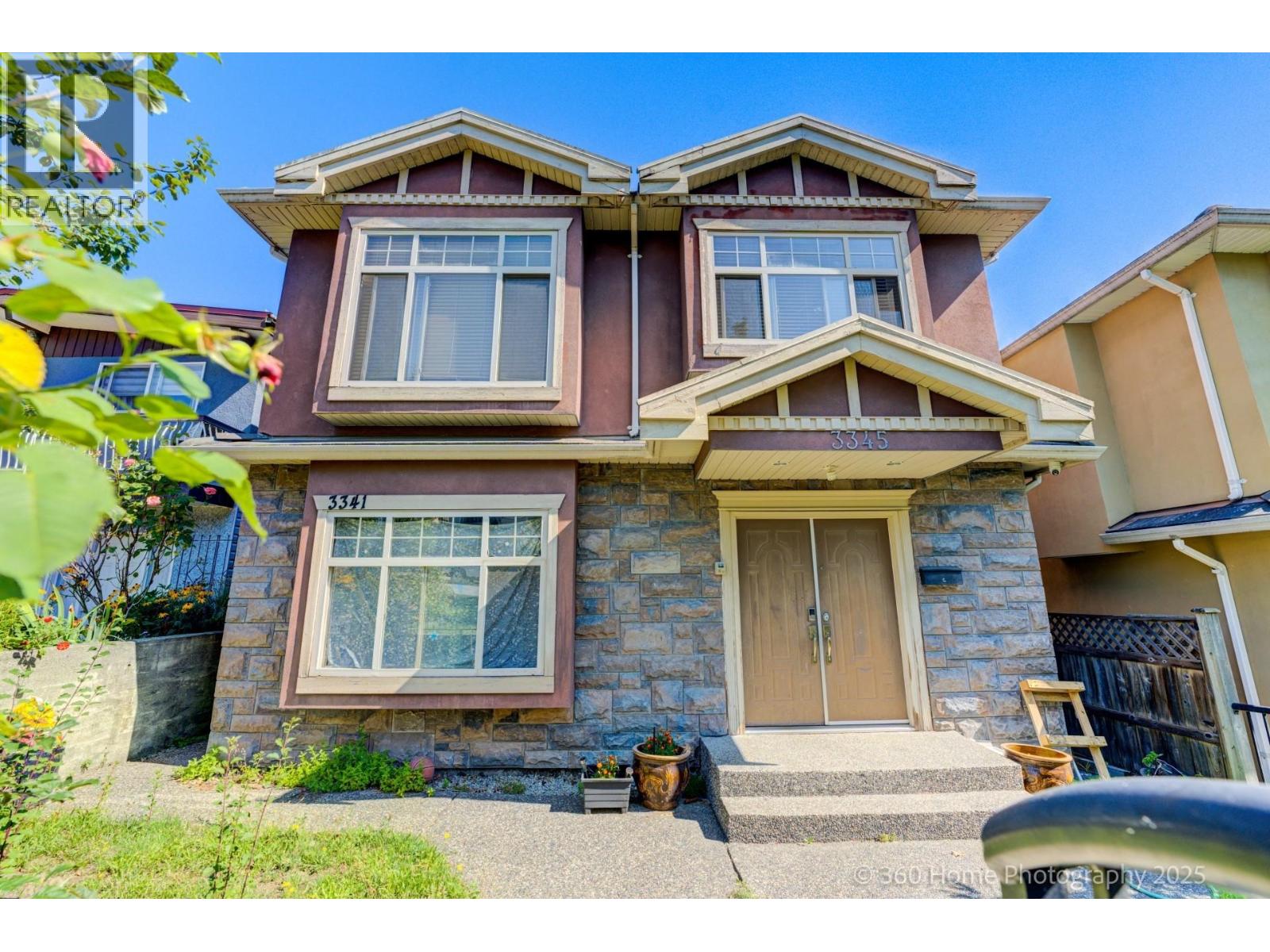 Property image for 3345 MONMOUTH AVENUE|Vancouver, British Columbia V5R5R7