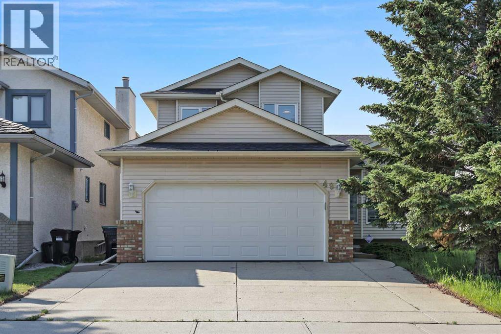 49 Hawktree Circle NW|Calgary, Alberta T3G3M1