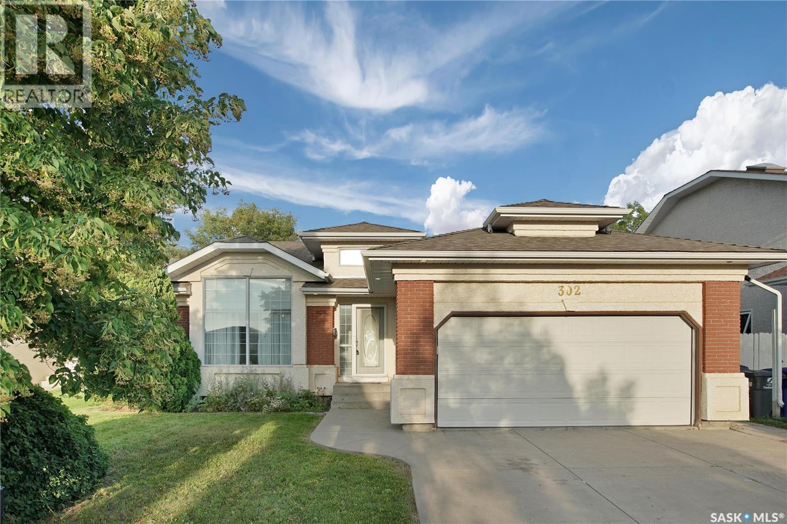 302 Blackthorn CRESCENT|Saskatoon, Saskatchewan S7B1V1