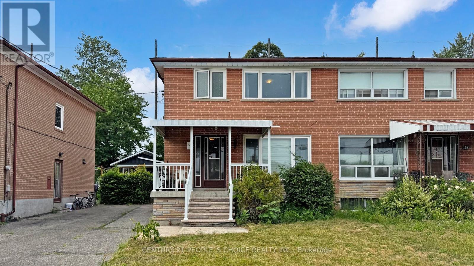 Property image for 37 FOXRUN AVENUE|Toronto (Downsview-Roding-CFB), Ontario M3L1L9