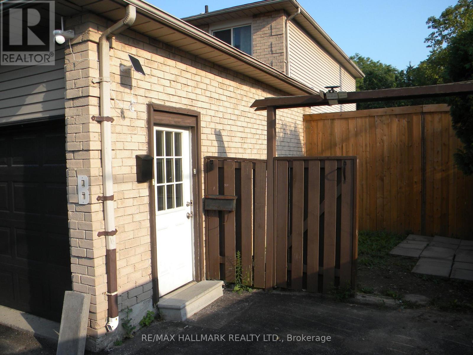 Property image for 1301 ANTON SQUARE|Pickering (Liverpool), Ontario L1V5S4