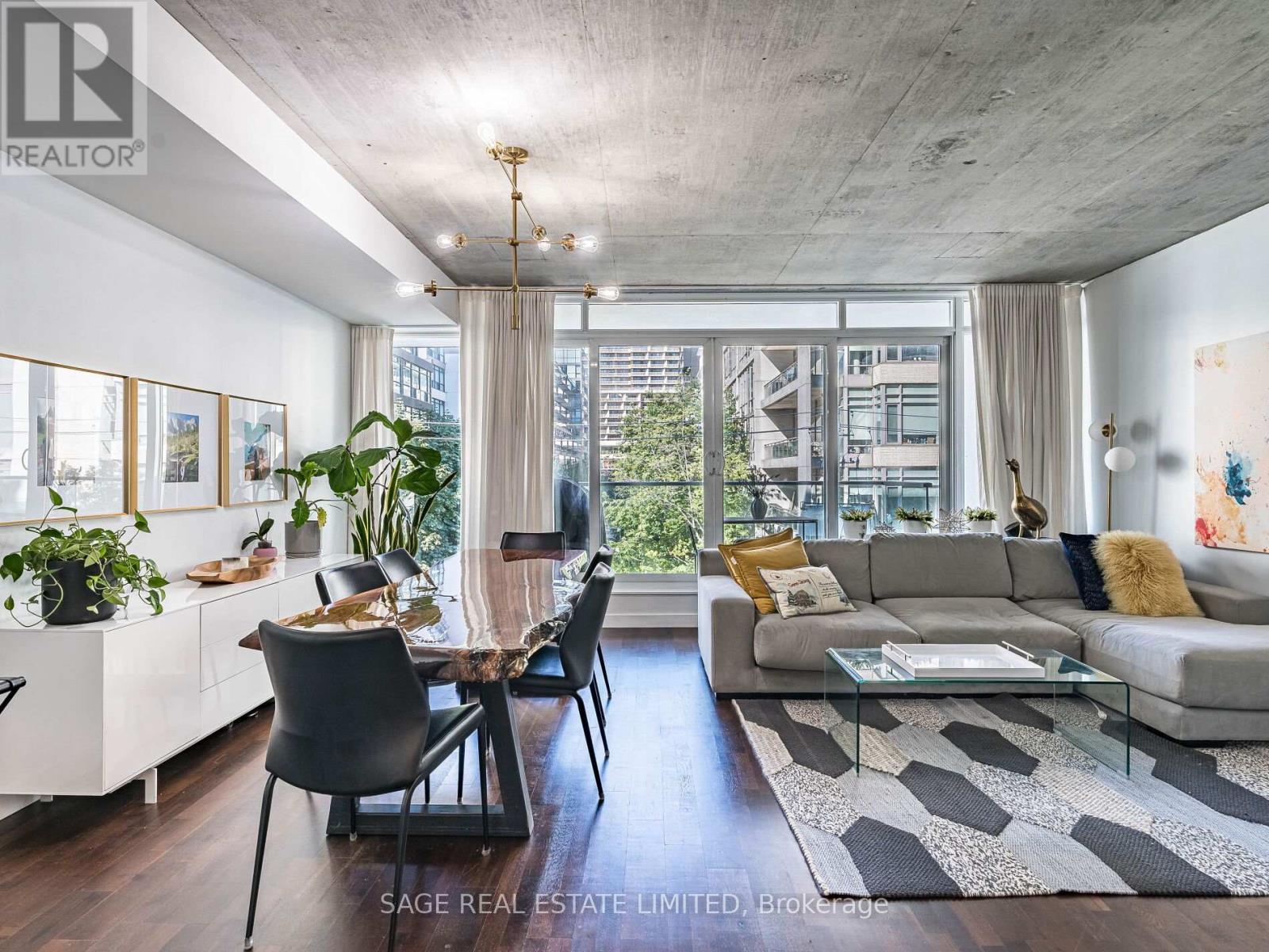 Property image for 404 - 75 PORTLAND STREET|Toronto (Waterfront Communities), Ontario M5V2M9