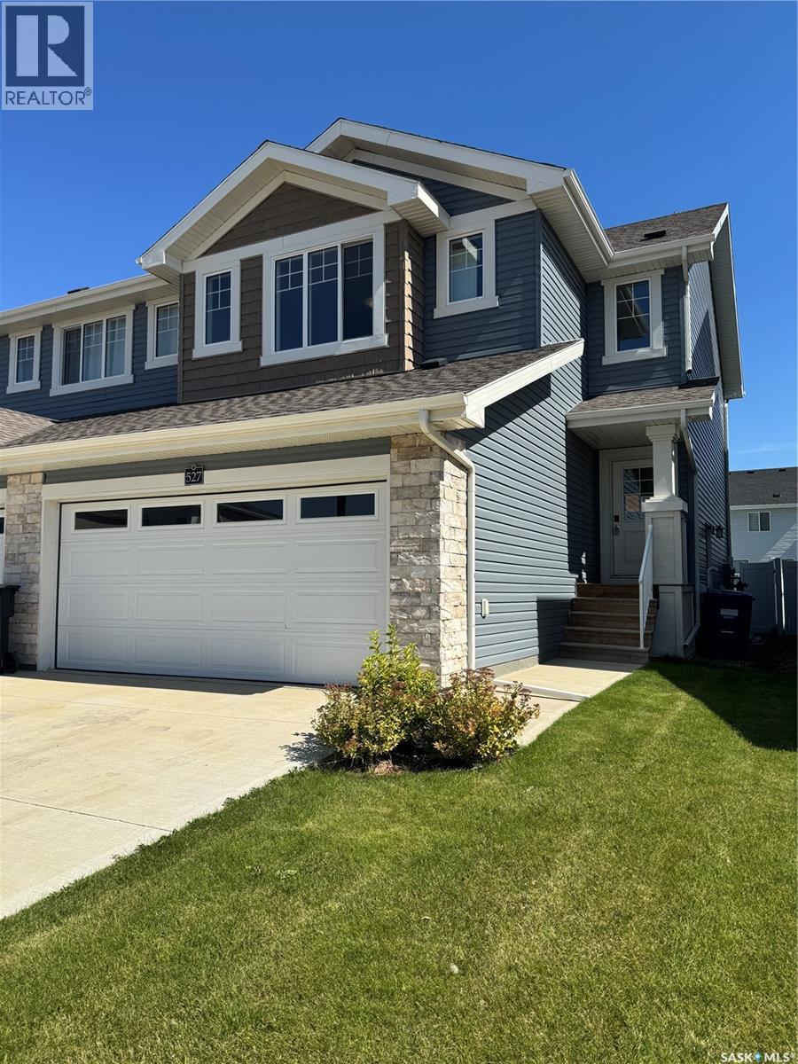 Property image for 527 Schmeiser AVENUE|Saskatoon, Saskatchewan S7V1P4