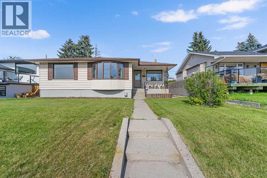 Property image for 18 Cornell Place NW|Calgary, Alberta T2K1V7