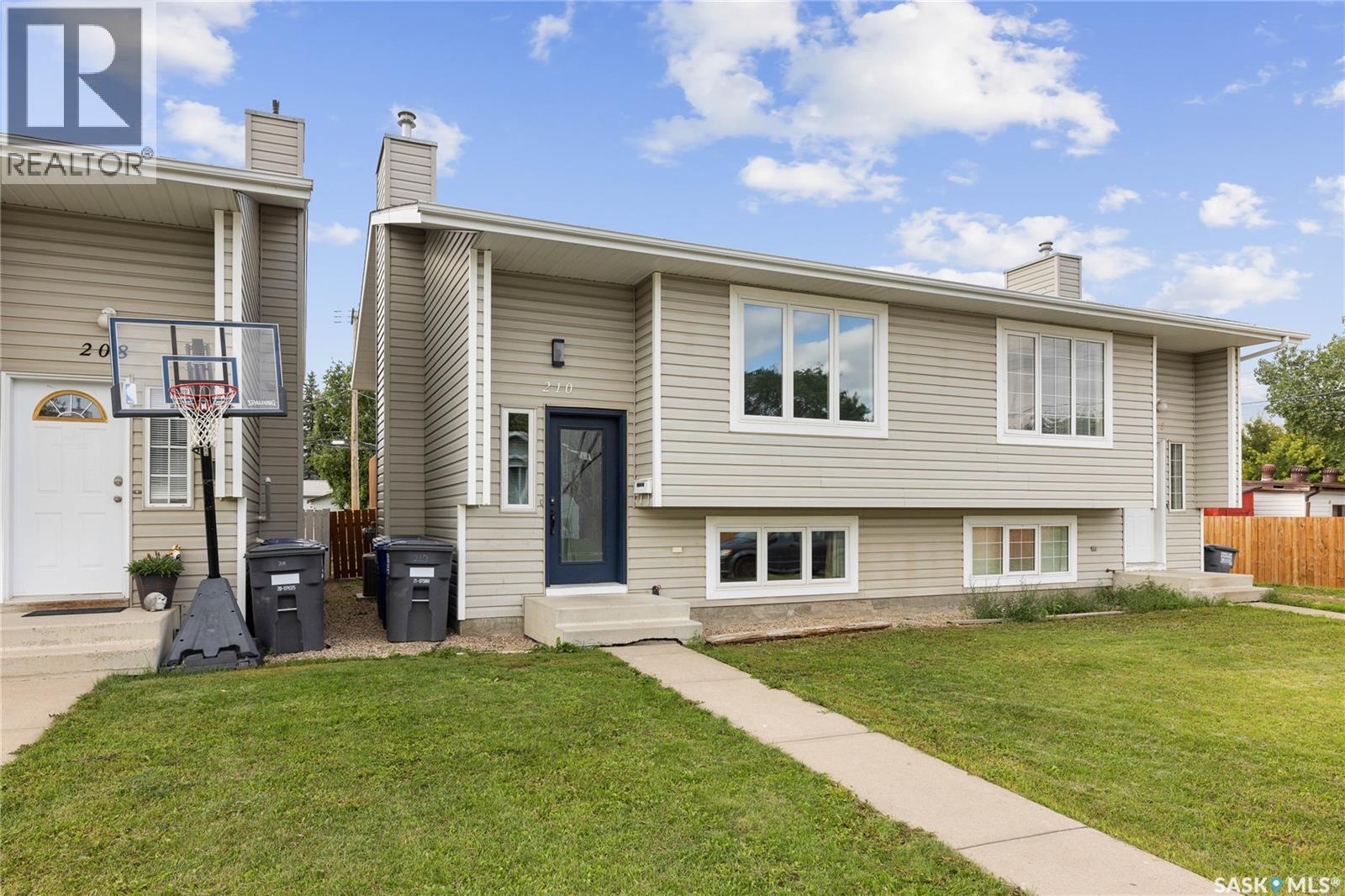 210 Hedley STREET|Saskatoon, Saskatchewan S7N1Z9