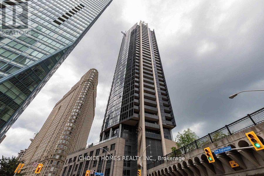 702 - 1 THE ESPLANADE|Toronto (Waterfront Communities), Ontario M5E0A8