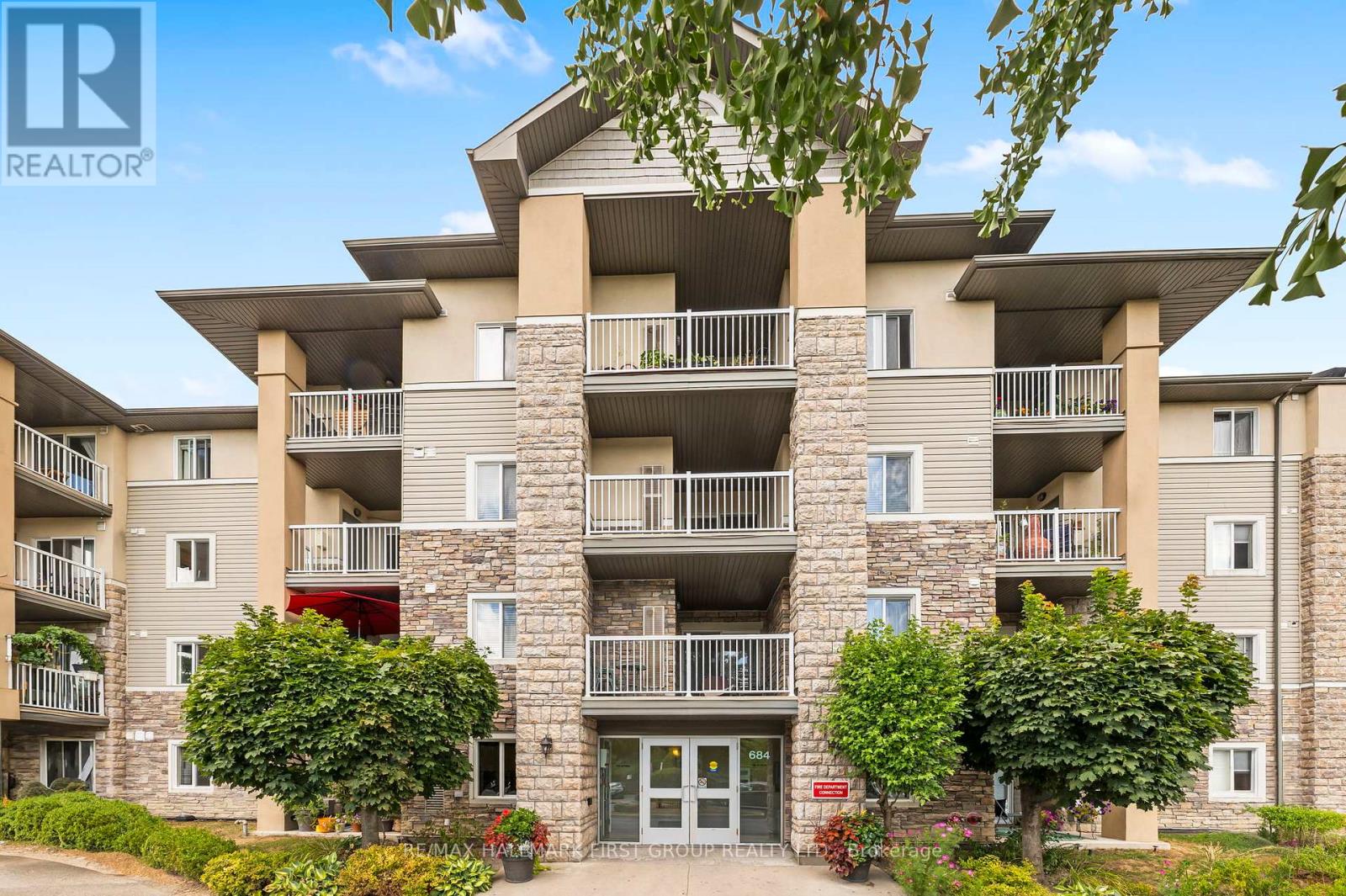 Property image for 109 - 684 WARDEN AVENUE|Toronto (Clairlea-Birchmount), Ontario M1L4W4