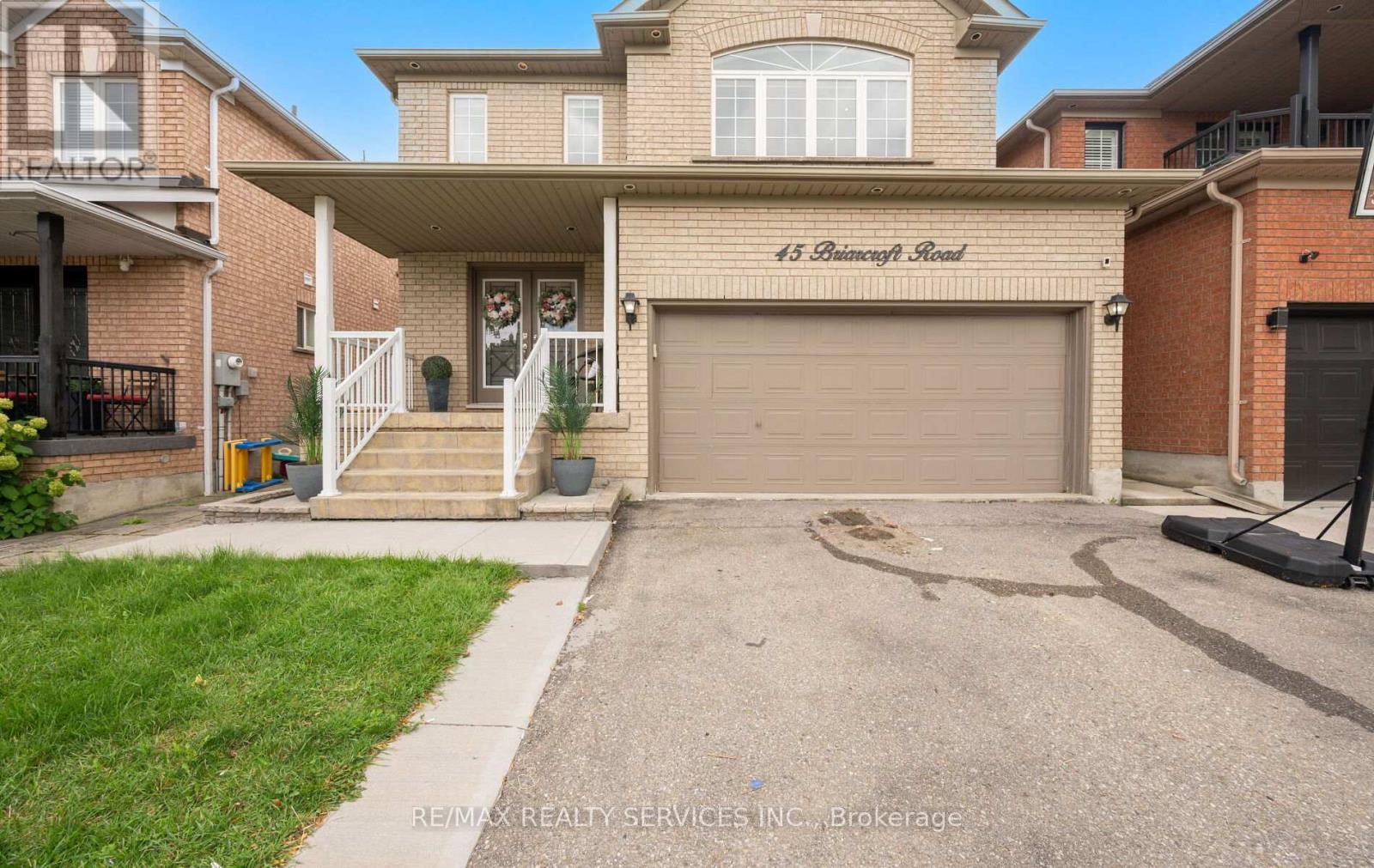 45 BRIARCROFT ROAD|Brampton (Fletcher's Meadow), Ontario L7A1X7