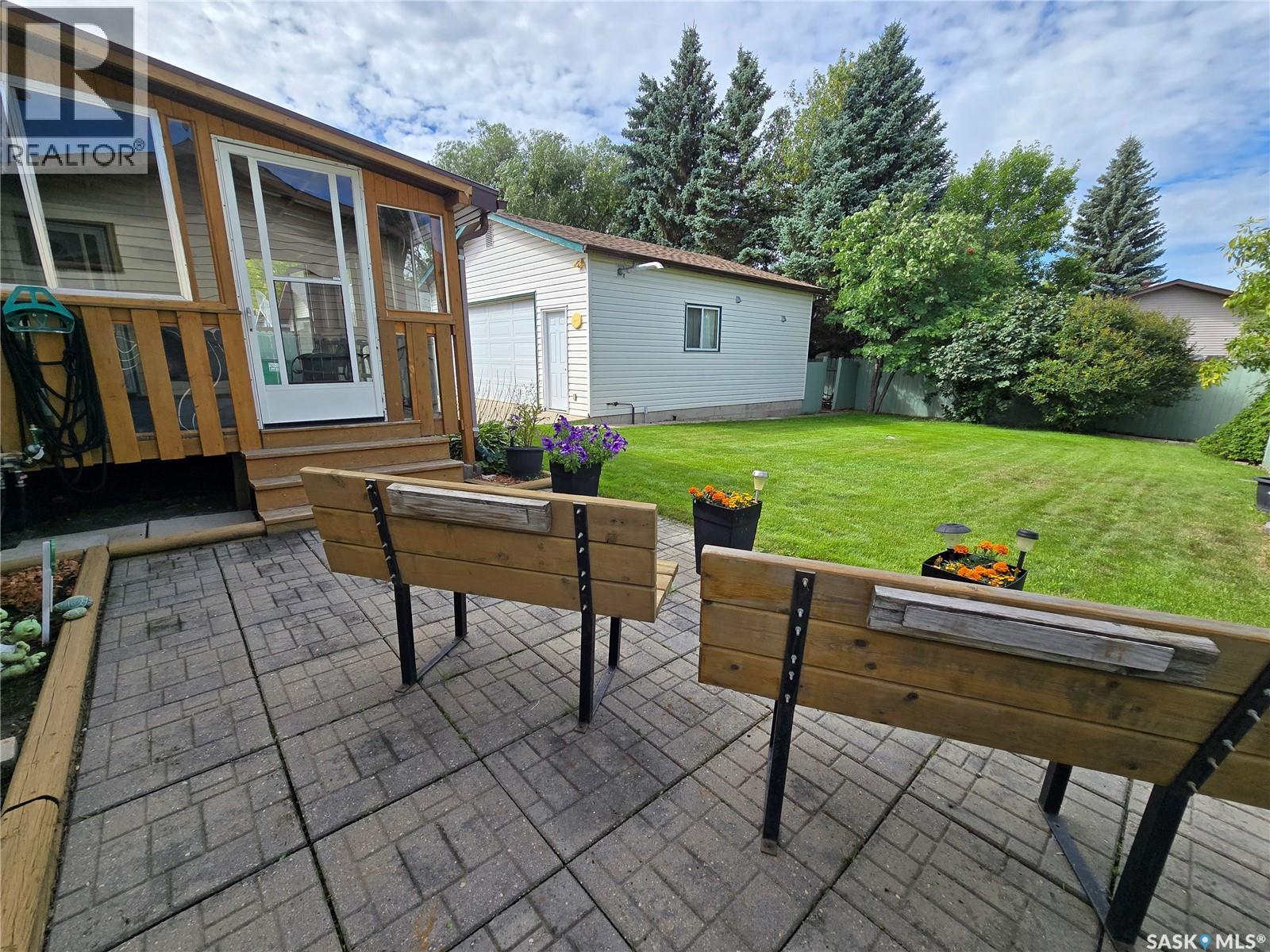 111 O'REGAN CRESCENT|Saskatoon, Saskatchewan S7L6P1