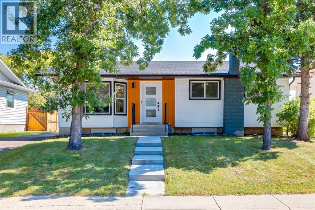 392 Cantrell Drive SW|Calgary, Alberta T2W2E4