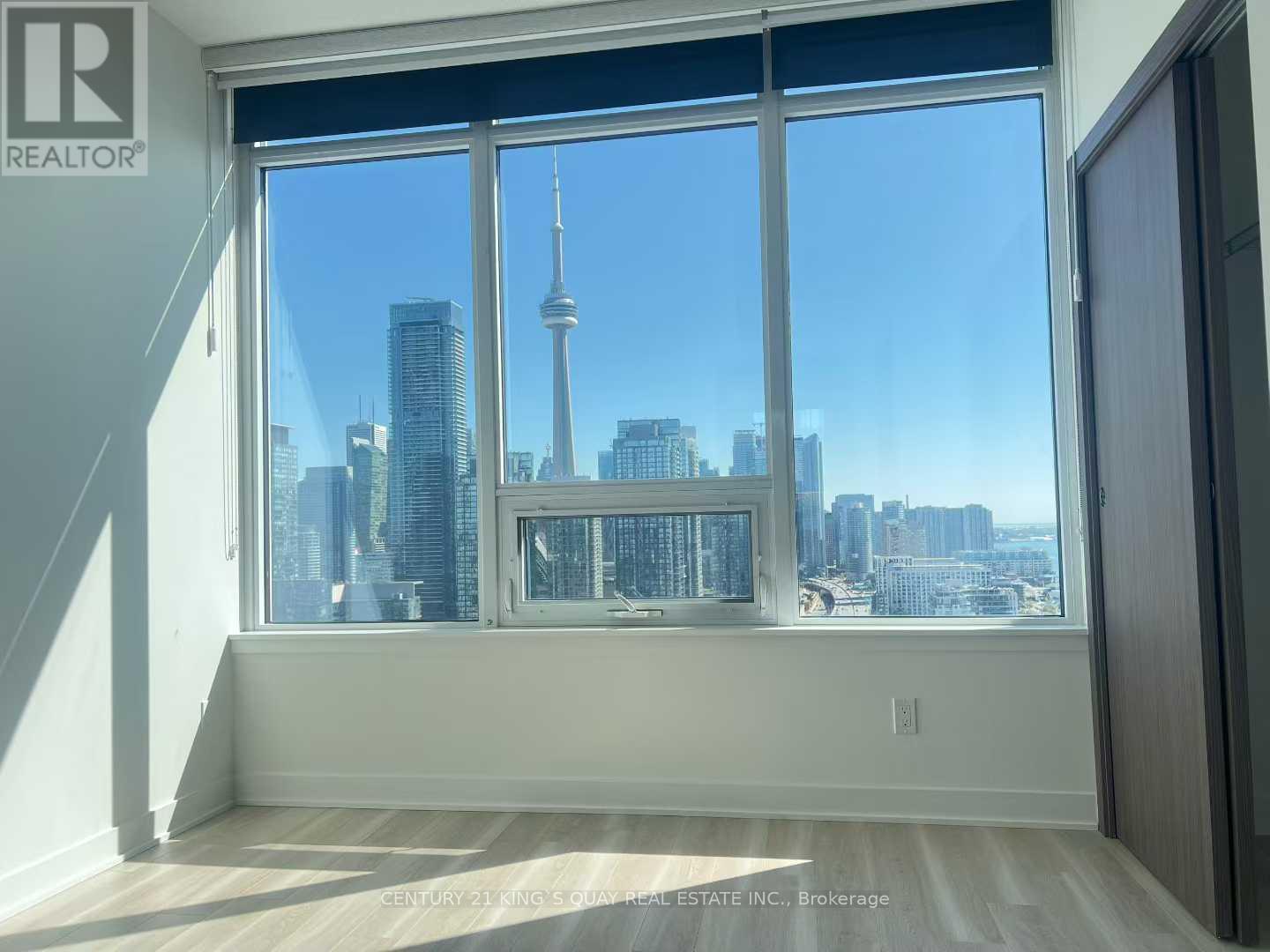 3815 - 17 BATHURST STREET|Toronto (Waterfront Communities), Ontario M5V0N1
