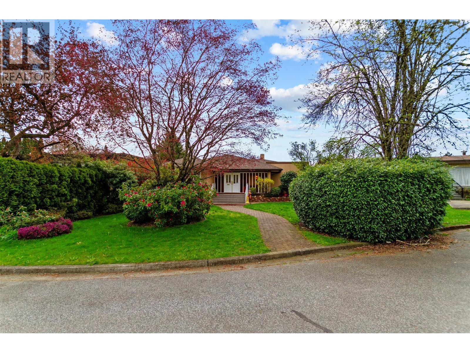 768 W 53RD AVENUE|Vancouver, British Columbia V6P1K4