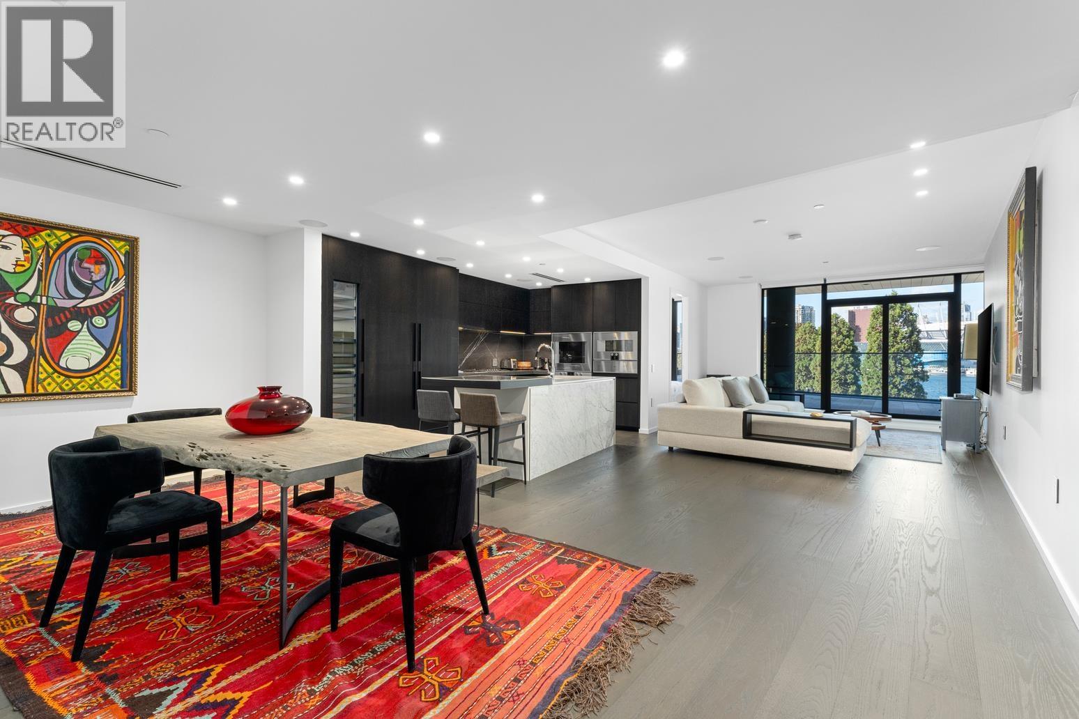 303 1601 QUEBEC STREET|Vancouver, British Columbia V6A0J9