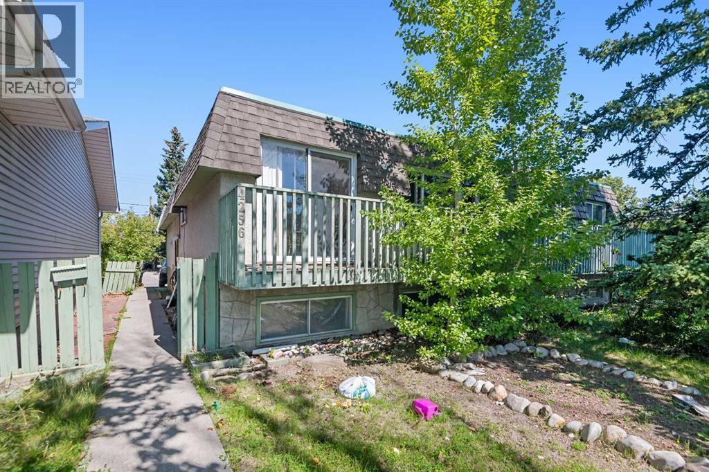 4256 40 Avenue NW|Calgary, Alberta T3A0X1