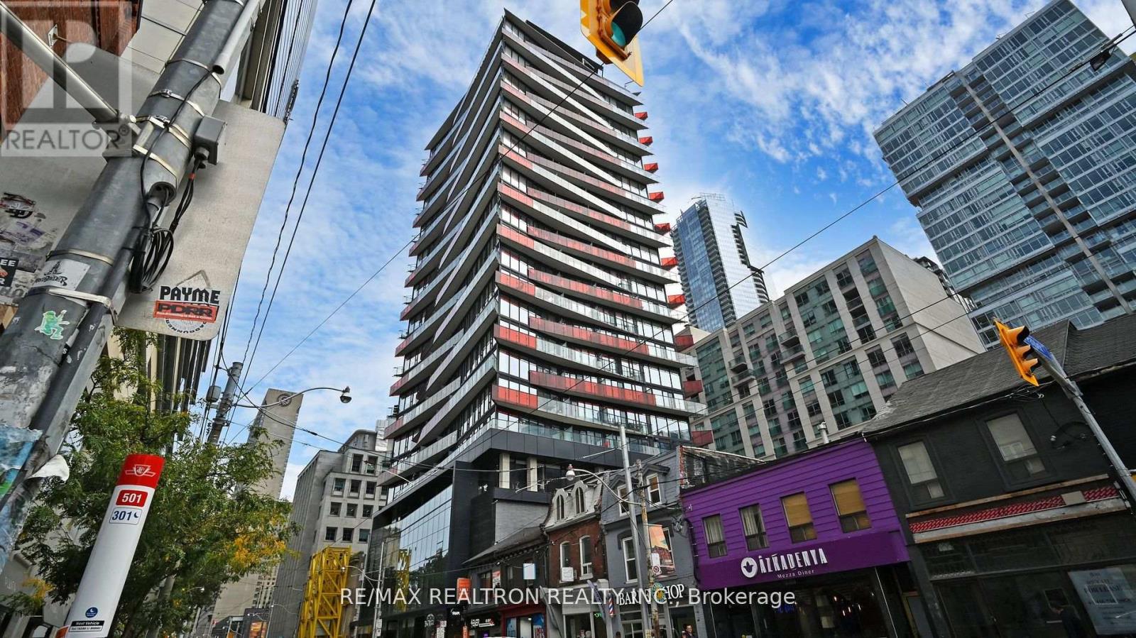 Property image for 1016 - 215 QUEEN STREET W|Toronto (Waterfront Communities), Ontario M5V0P5