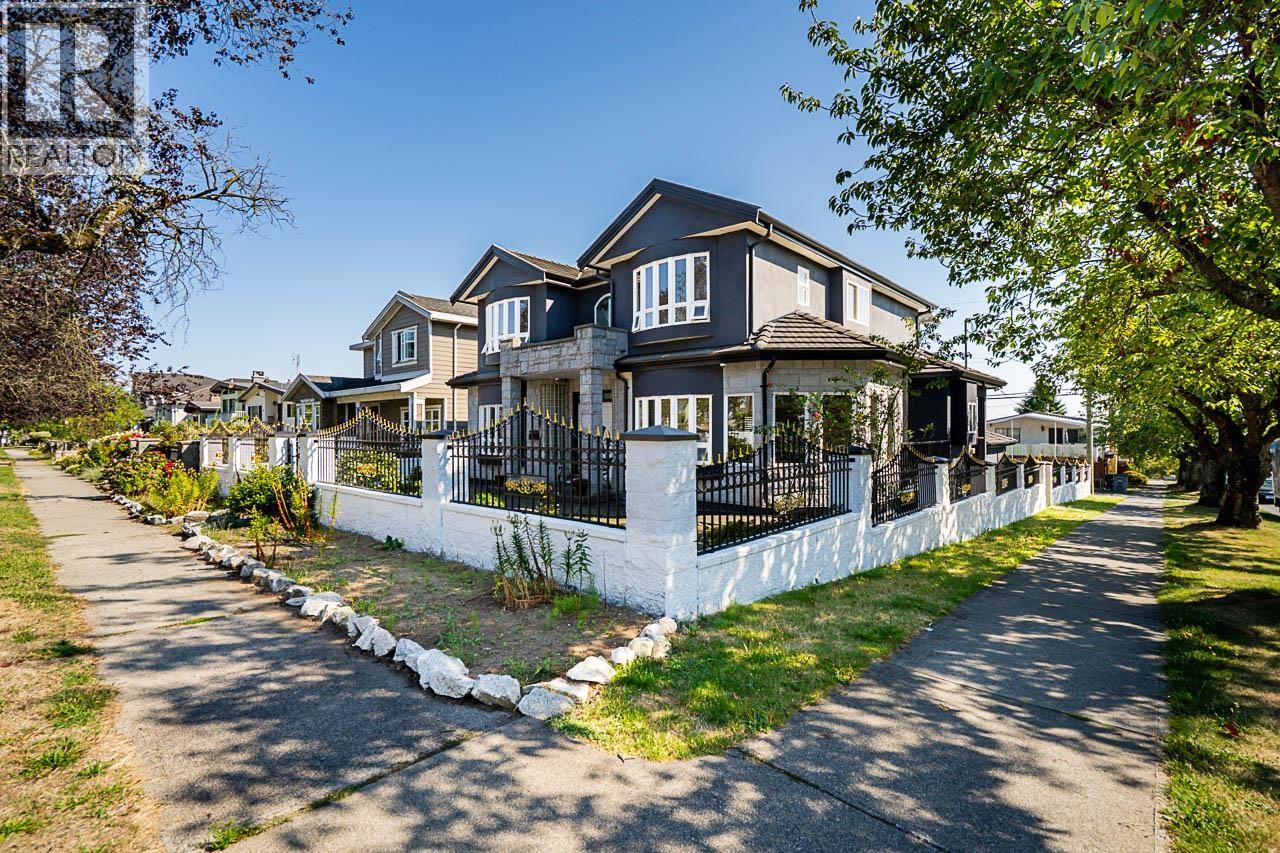 1306 E 60 AVENUE|Vancouver, British Columbia V5X2A9