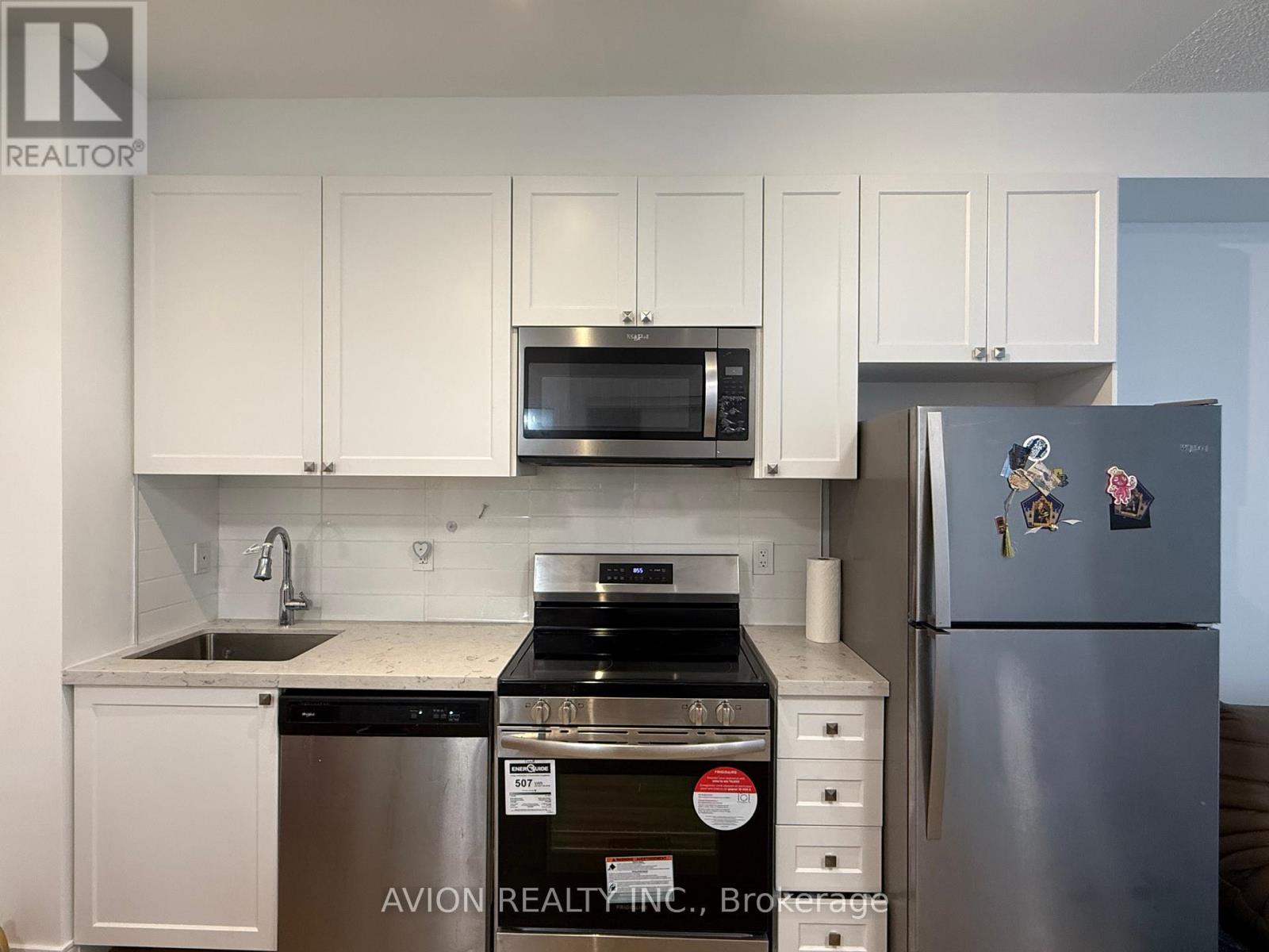 535 - 621 SHEPPARD AVENUE E|Toronto (Bayview Village), Ontario M2K0G4