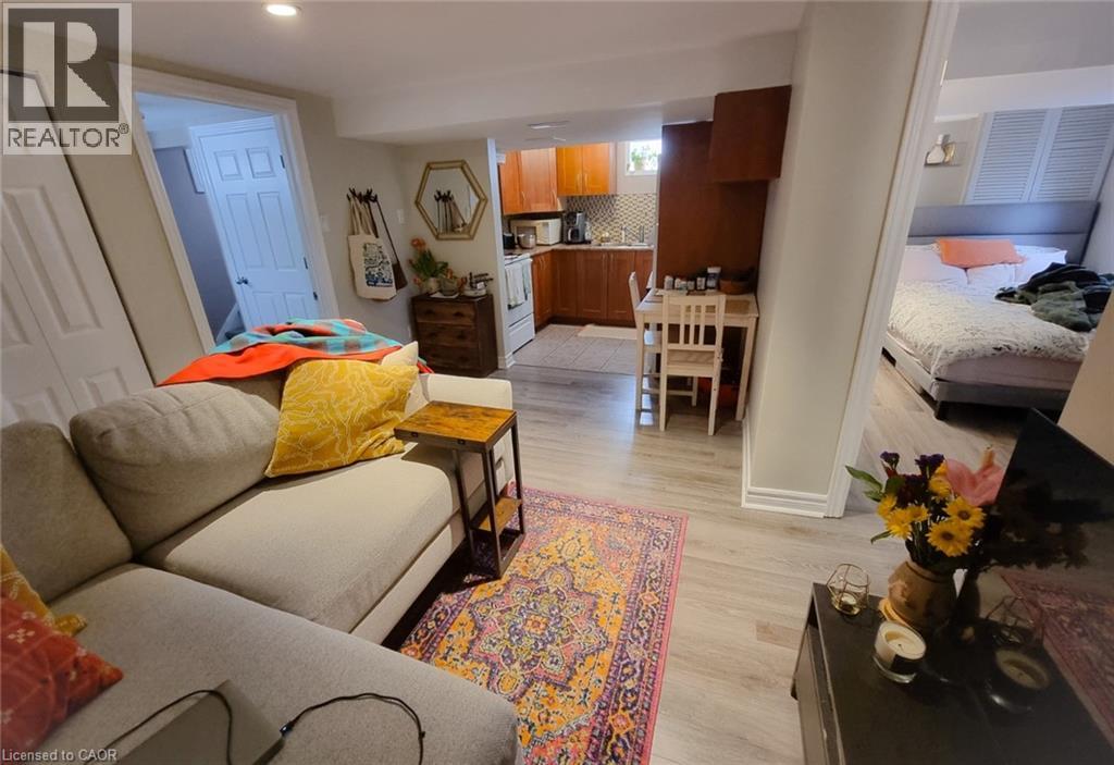 Property image for 1452 LAROSE Avenue|Ottawa, Ontario K1Z7X8