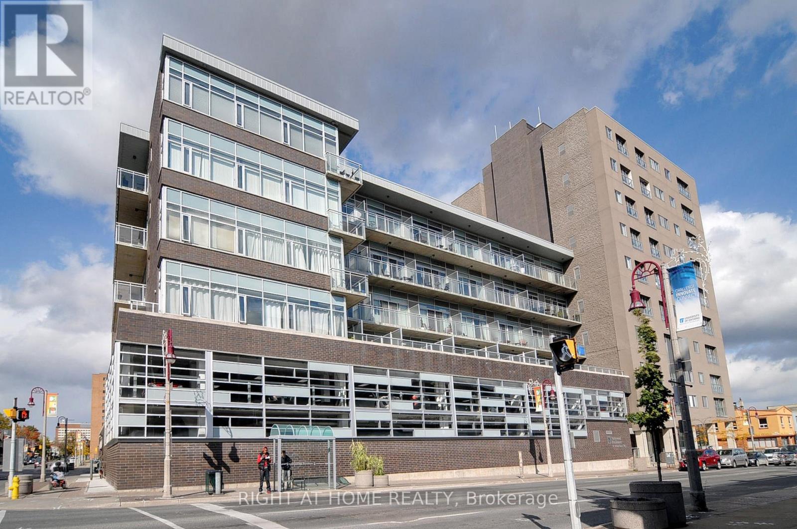 Property image for 804 - 44 BOND STREET W|Oshawa (O'Neill), Ontario L1G6R2