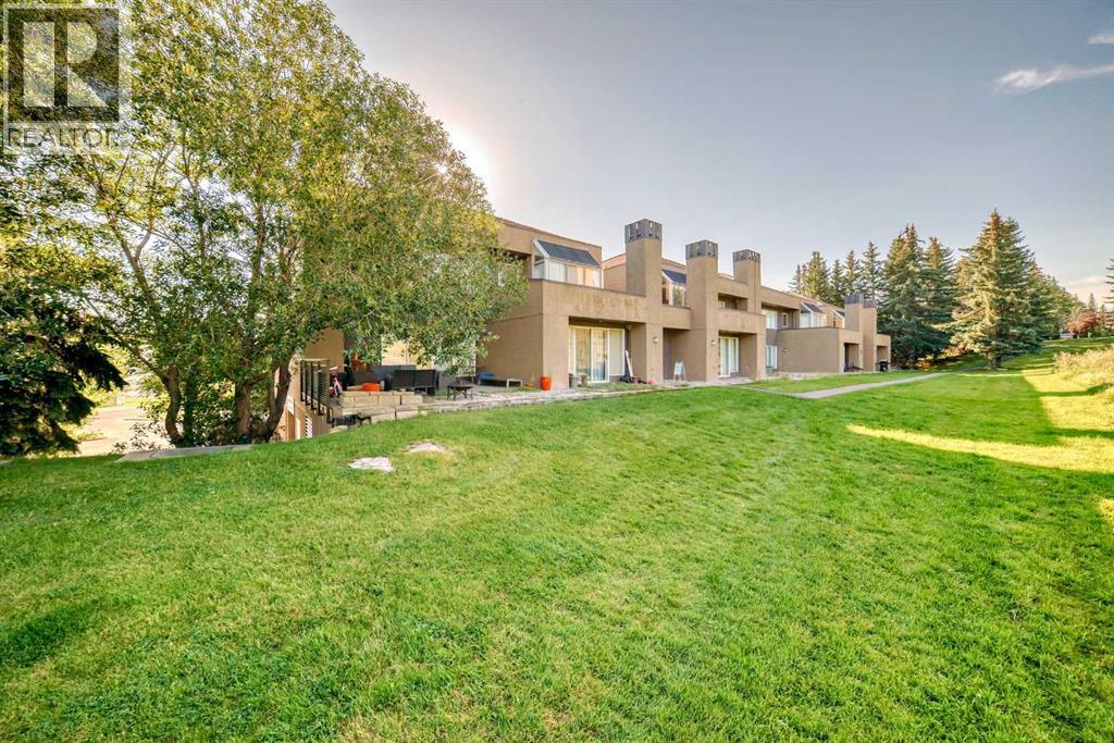 10, 305 Village Mews SW|Calgary, Alberta T3H2L3