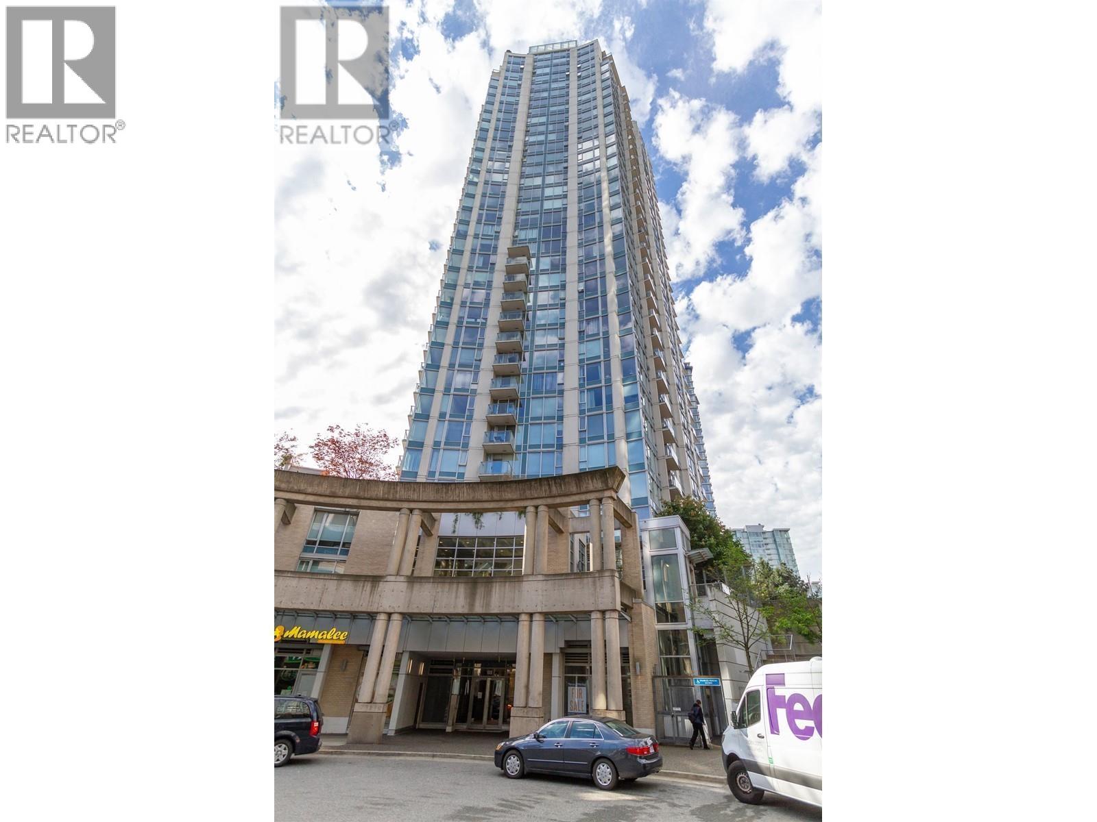 801 188 KEEFER PLACE|Vancouver, British Columbia V6B0J1