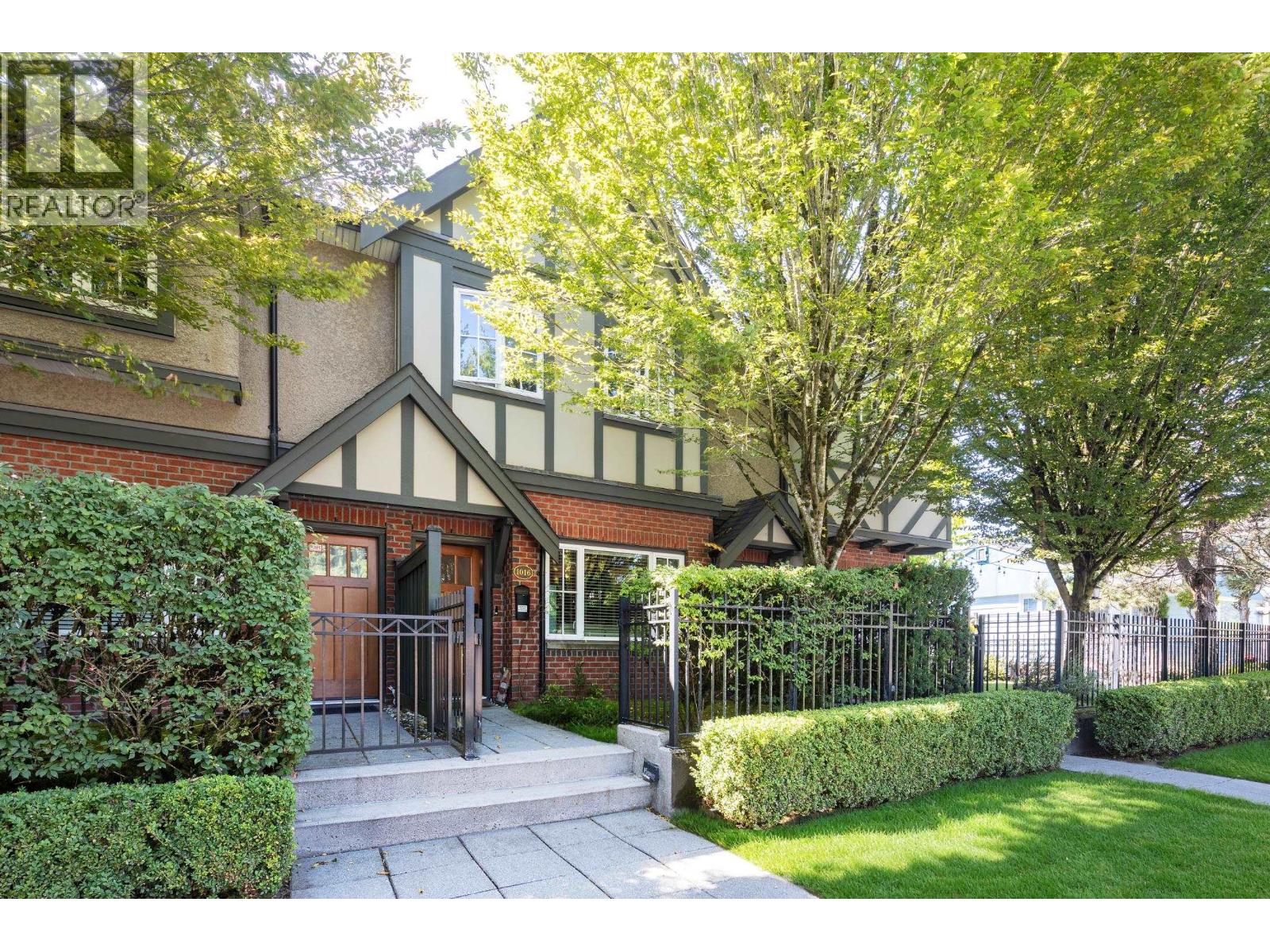 1016 W 45TH AVENUE|Vancouver, British Columbia V6M2G6