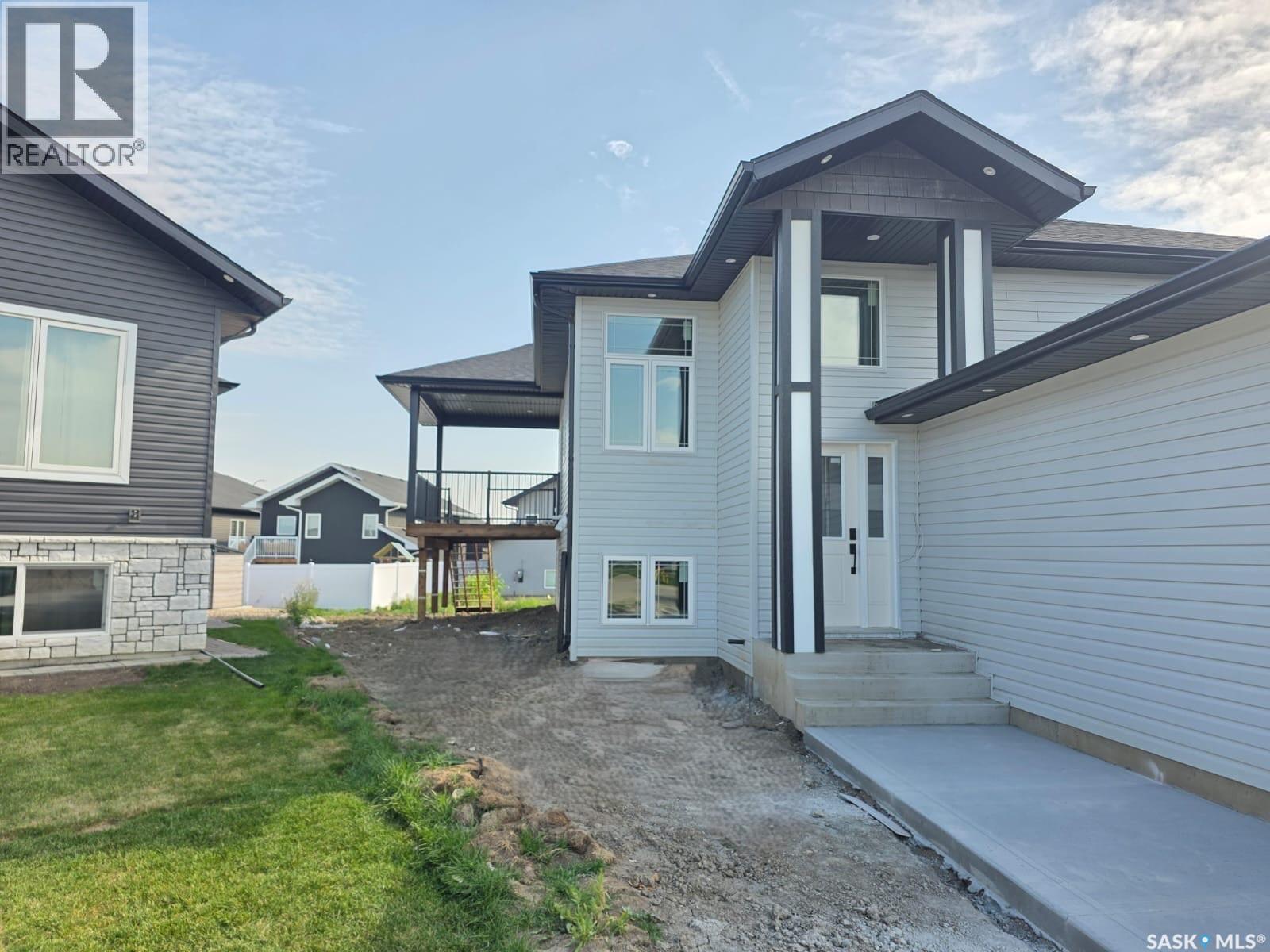 Property image for 738 Bentley MANOR|Saskatoon, Saskatchewan S7L7N2