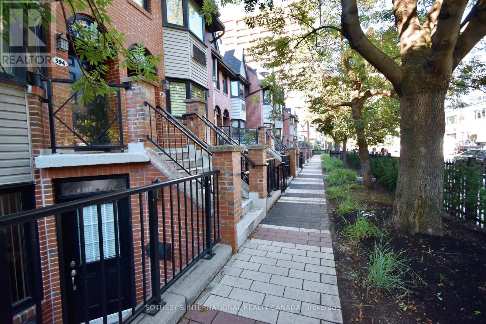 596A WELLINGTON STREET|Toronto (Niagara), Ontario M5V2X5