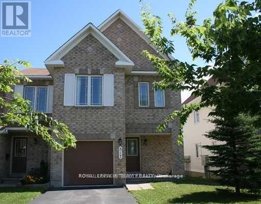 517 WOODCHASE STREET|Ottawa, Ontario K2W1J2