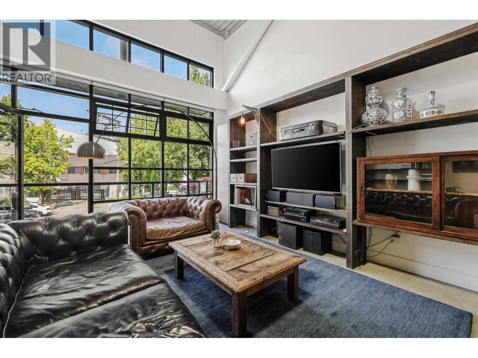 115 237 E 4TH AVENUE|Vancouver, British Columbia V5T4R4