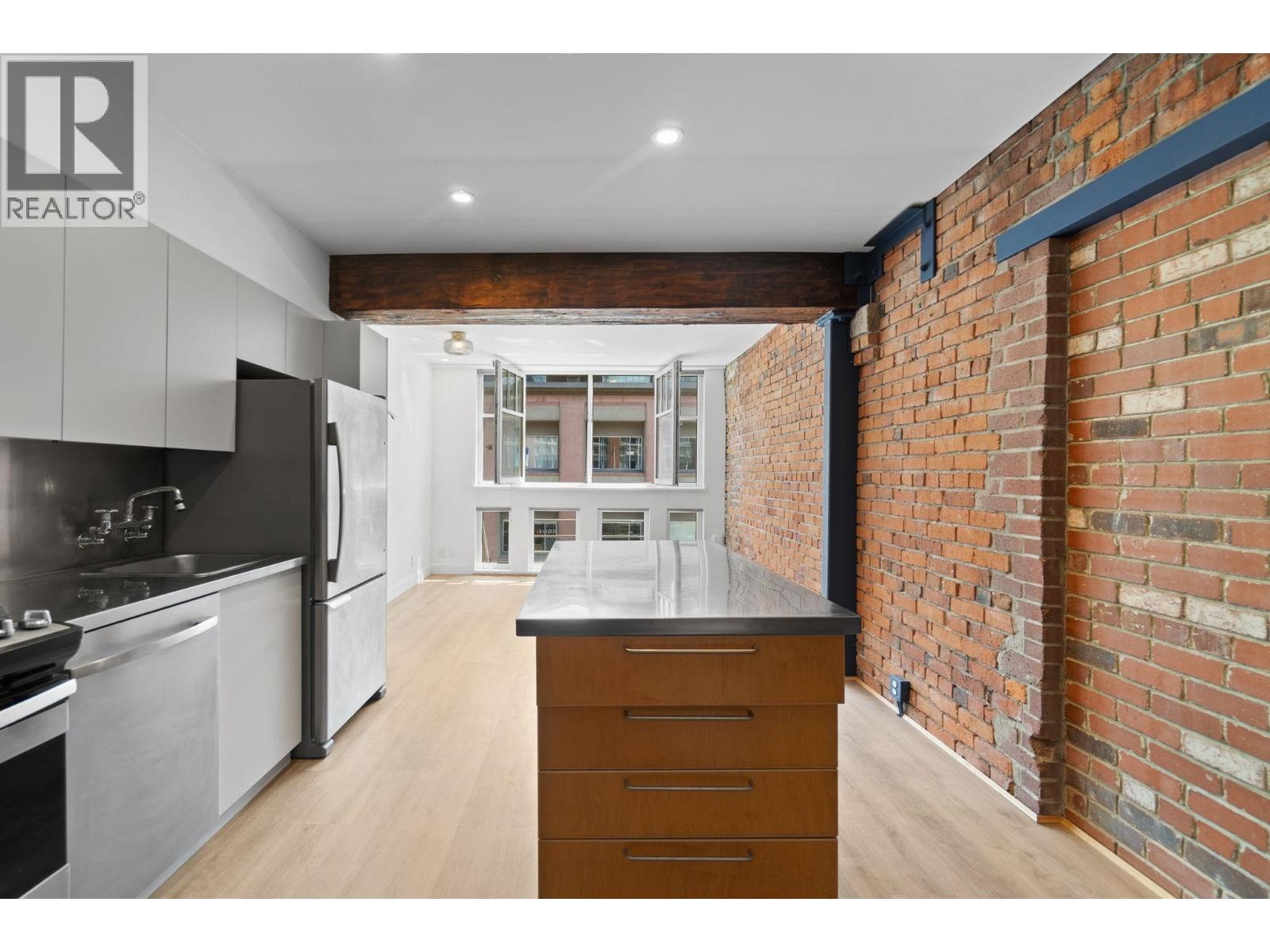 308 1072 HAMILTON STREET|Vancouver, British Columbia V6B2R9