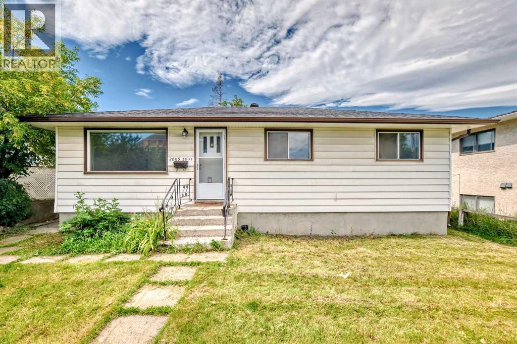 2809 38 Street SW|Calgary, Alberta T3E3G1