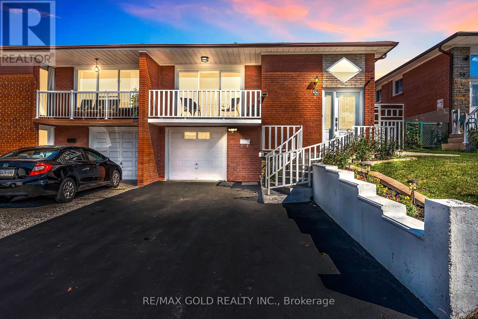 Property image for 52 PARADELLE CRESCENT|Toronto (Glenfield-Jane Heights), Ontario M3N1E4