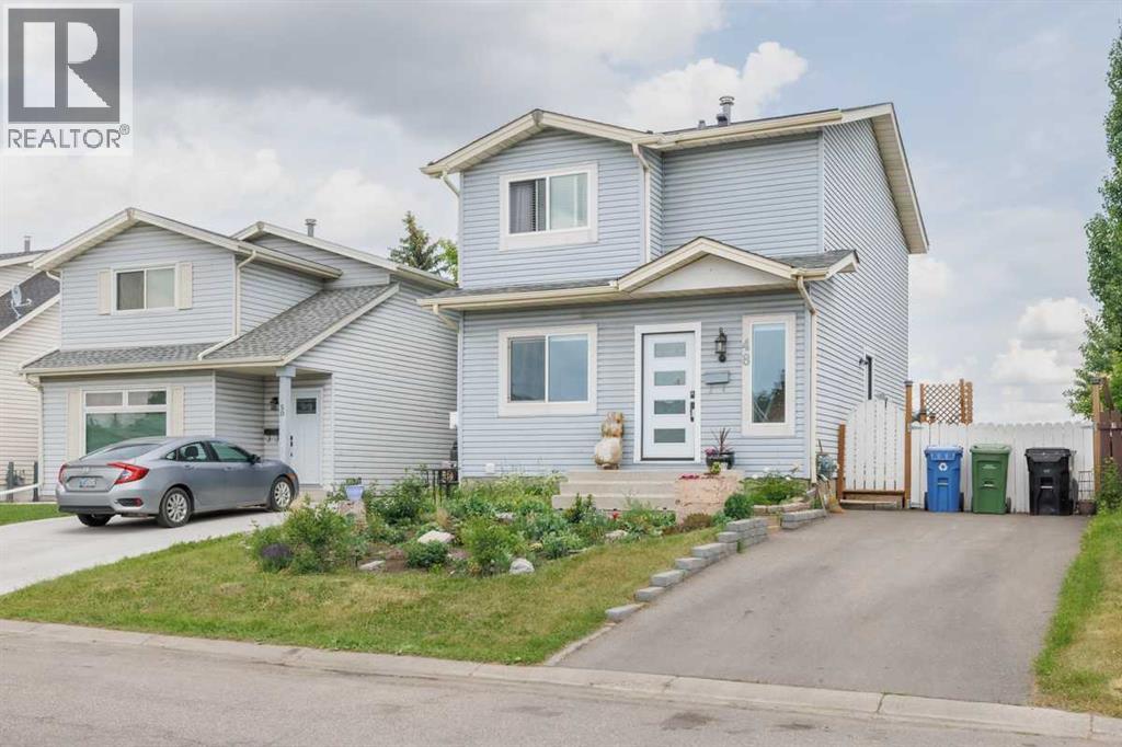 48 Aberdare Way NE|Calgary, Alberta T2A6V5