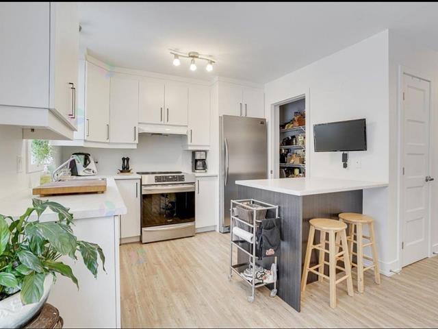 Property image for 45-47 Rue F.-X.-Boileau|Gatineau (Buckingham), Quebec J8L2E4
