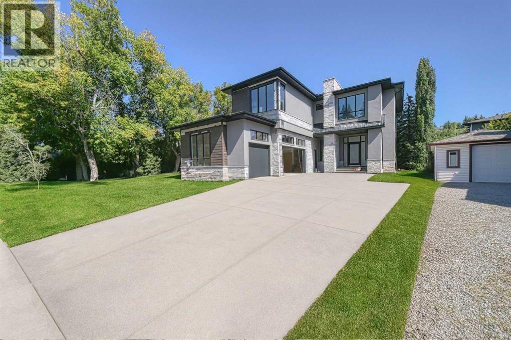 5944 Bow Crescent NW|Calgary, Alberta T3B2B9