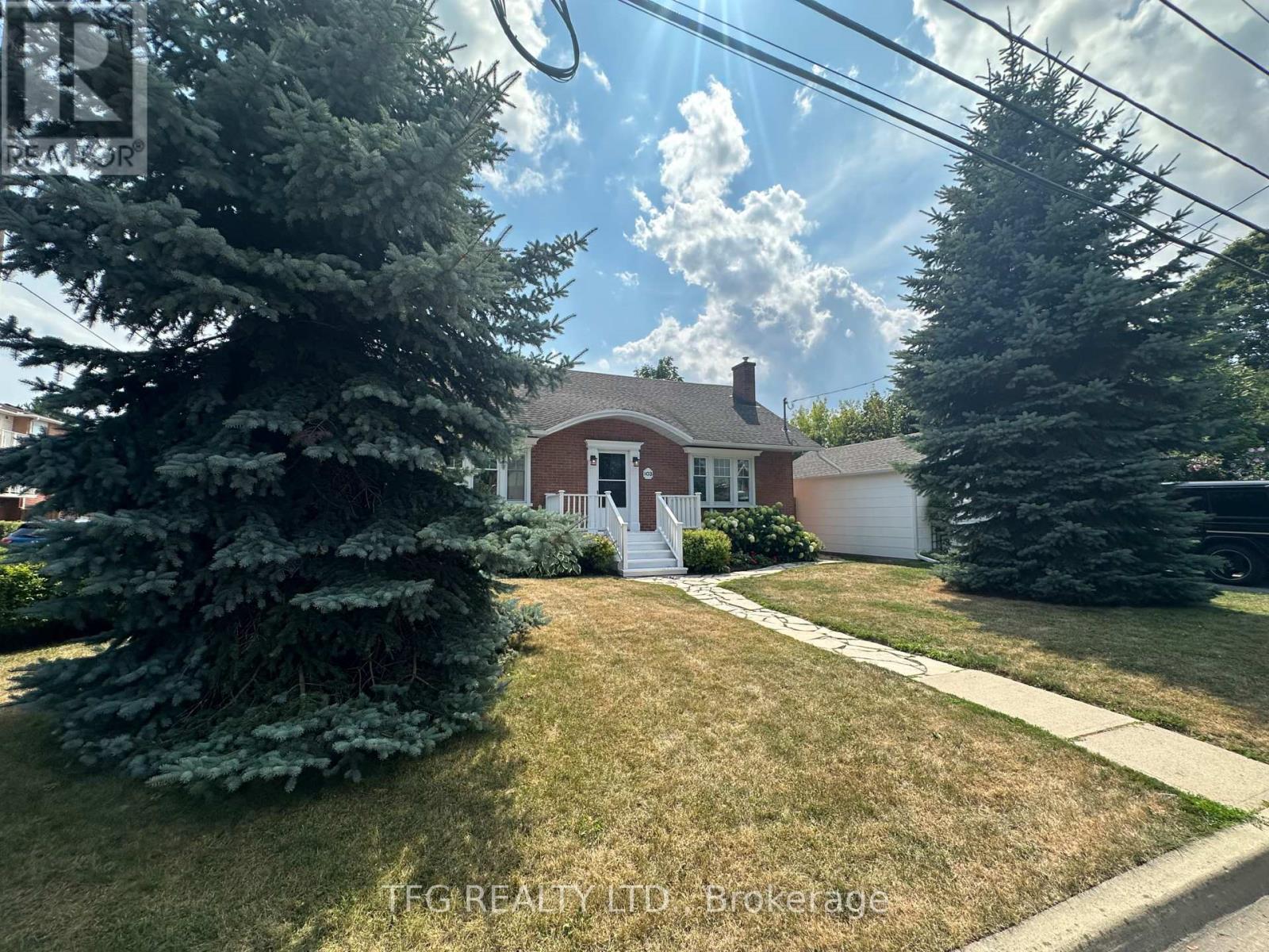 Property image for 103 WELLINGTON STREET|Clarington (Bowmanville), Ontario L1G1V8