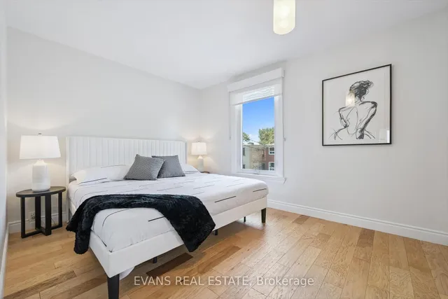 Additional image 12 of 25 Uxbridge Ave