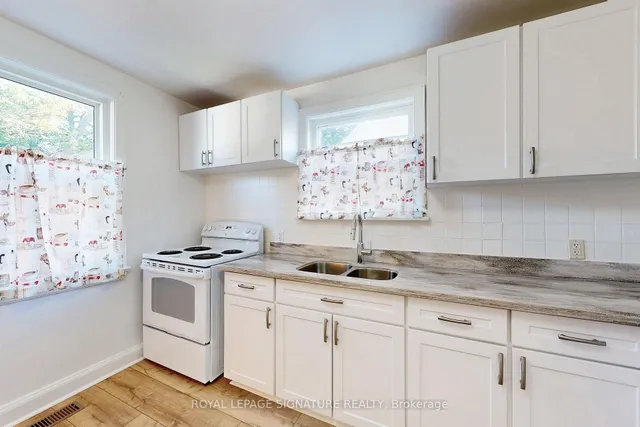 Additional image 10 of 18 Stamford Sq