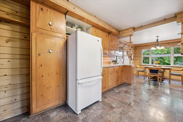 Additional image 13 of 688 Rockway Dr