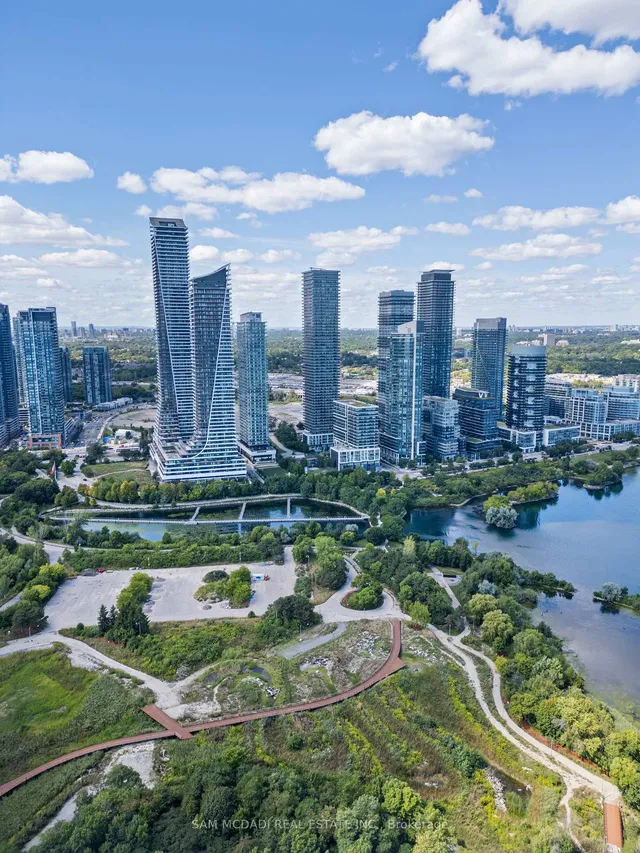 Additional image 33 of 65 Annie Craig Dr Unit 1405